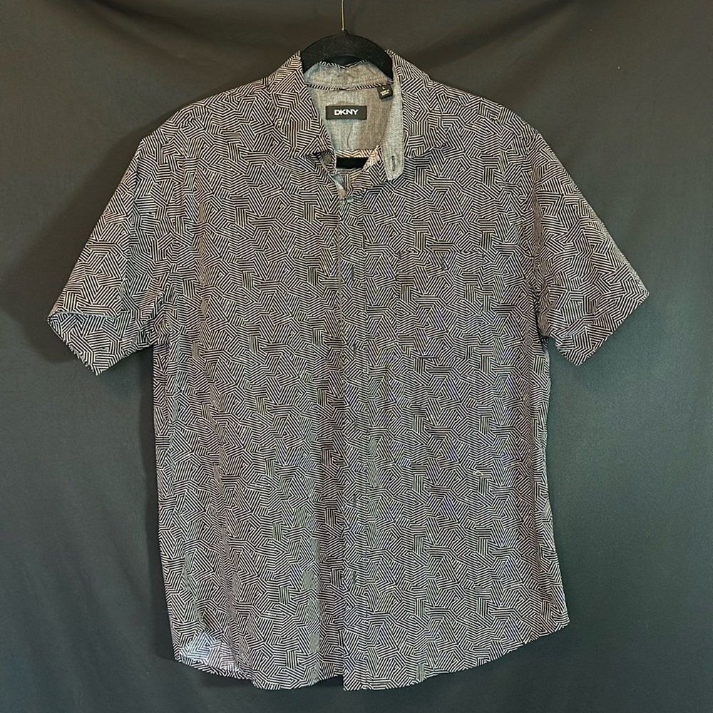 DLNY Large short sleeve shirt